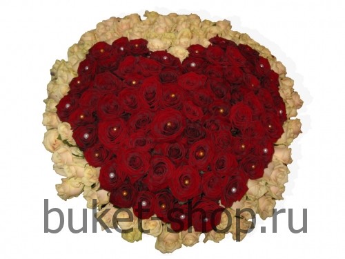 Сердце из 151 розы. Розы. Шикарная композиция из 151 розы Гран При и Талеи.